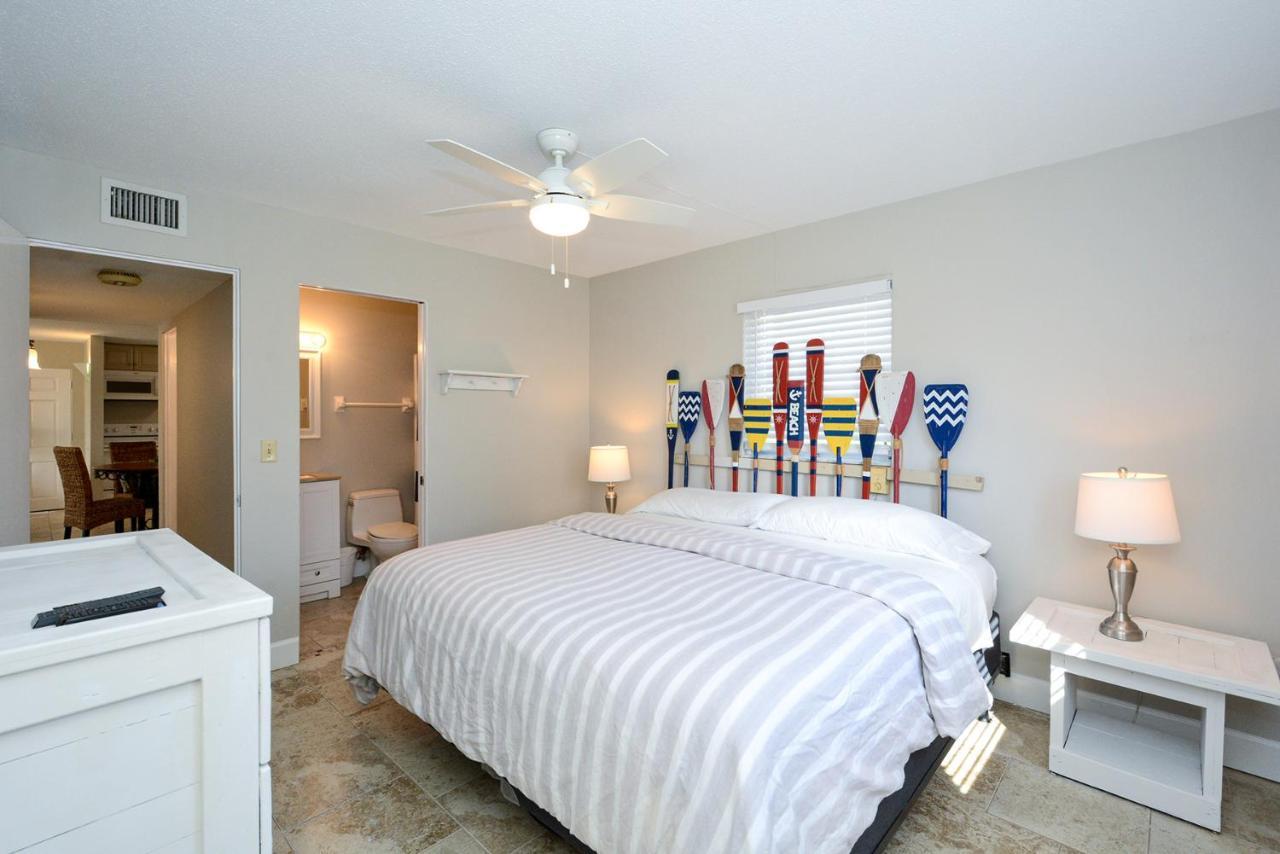 Canal 311 - Right In Siesta Key Village! Sarasota Exterior photo