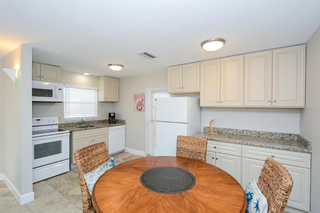 Canal 311 - Right In Siesta Key Village! Sarasota Exterior photo