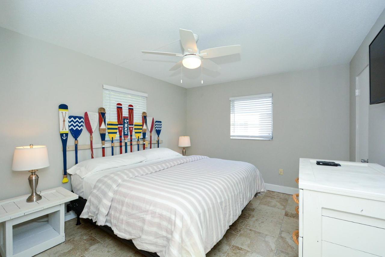 Canal 311 - Right In Siesta Key Village! Sarasota Exterior photo